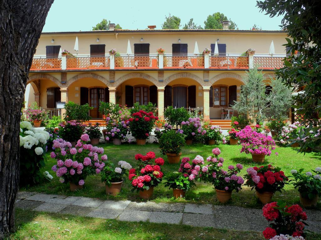 Hotel Le Renaie San Gimignano Eksteriør billede
